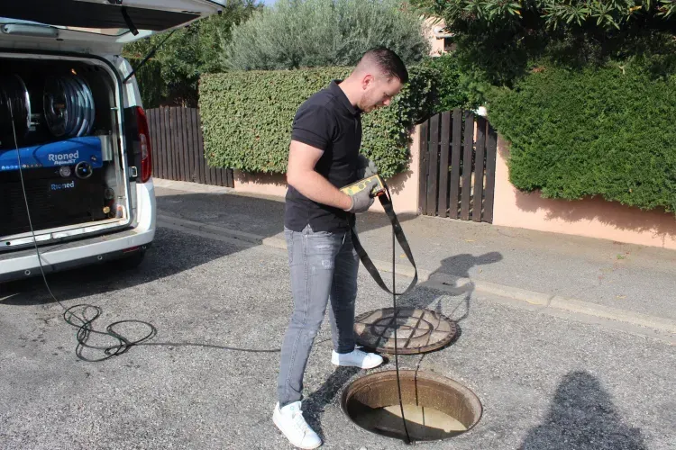 Débouchage urgent à Redessan